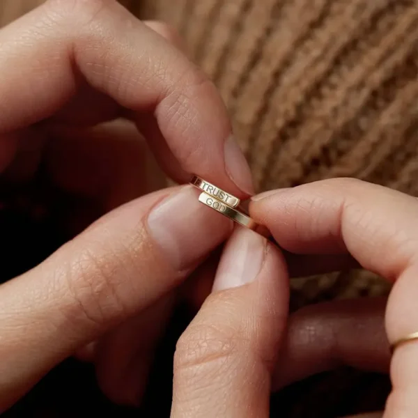 Bague élégante