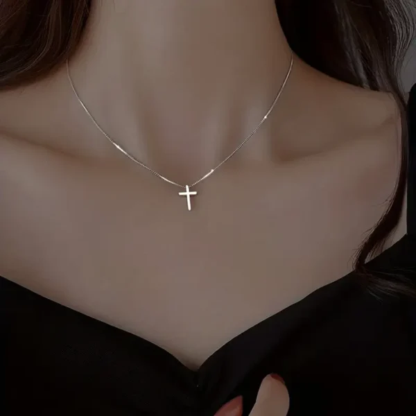 Collier Pendentif Croix