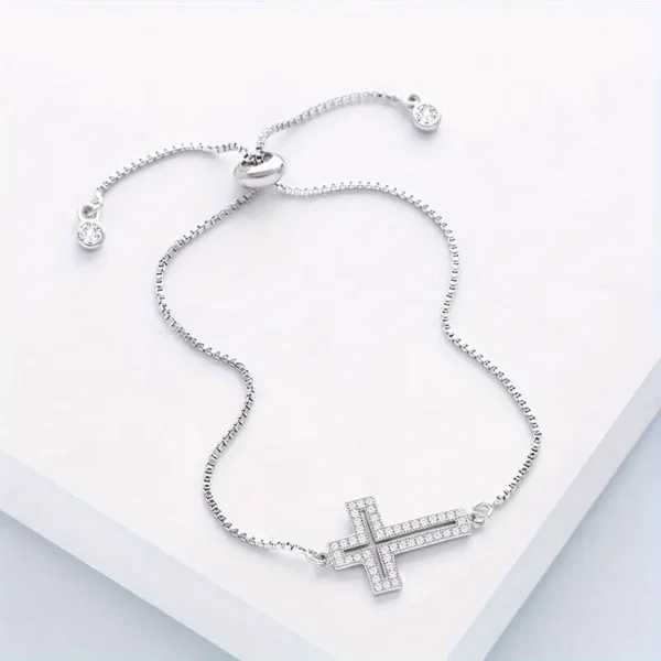 Bracelet Croix Élégant Ajustable avec Zircone Cubique