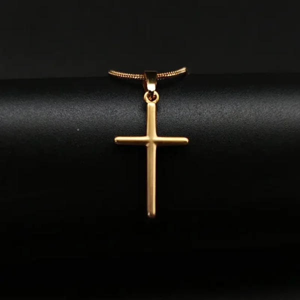 Collier pendentif croix en acier inoxydable plaqué or