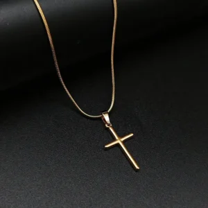 Collier pendentif croix en acier inoxydable plaqué or
